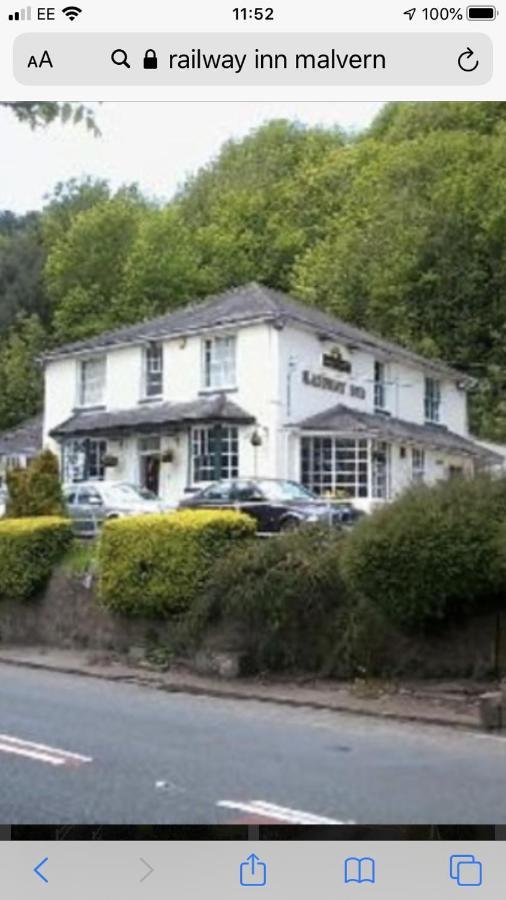 Railway Inn Malvern Wells Eksteriør bilde